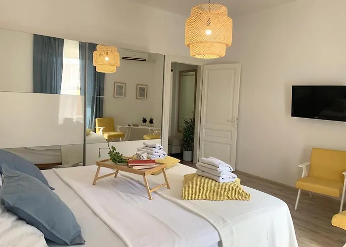 Ra Garden * פולה