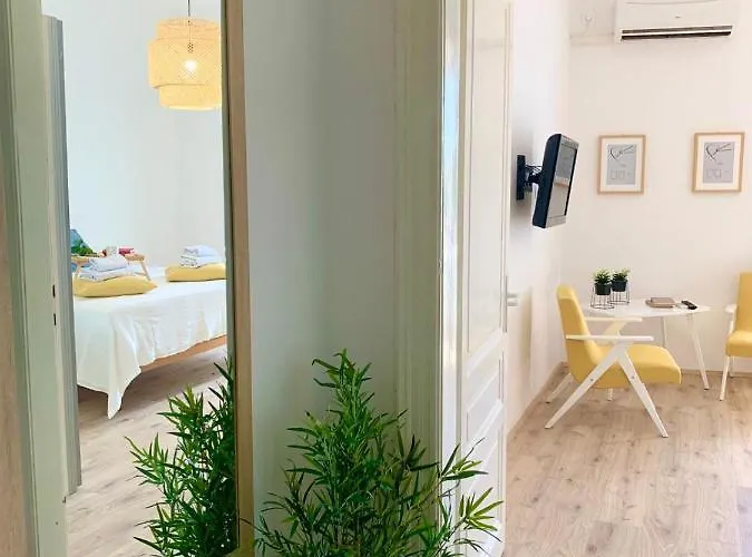 Ra Garden דירה *