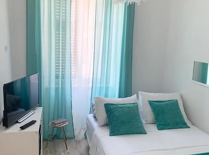 Ra Garden * פולה